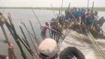 সুনামগঞ্জে গুজাউনি বাঁধ ভেঙে দেখার হাওরে পানি: কয়েক হাজার হেক্টর ফসলহানির আশঙ্কা