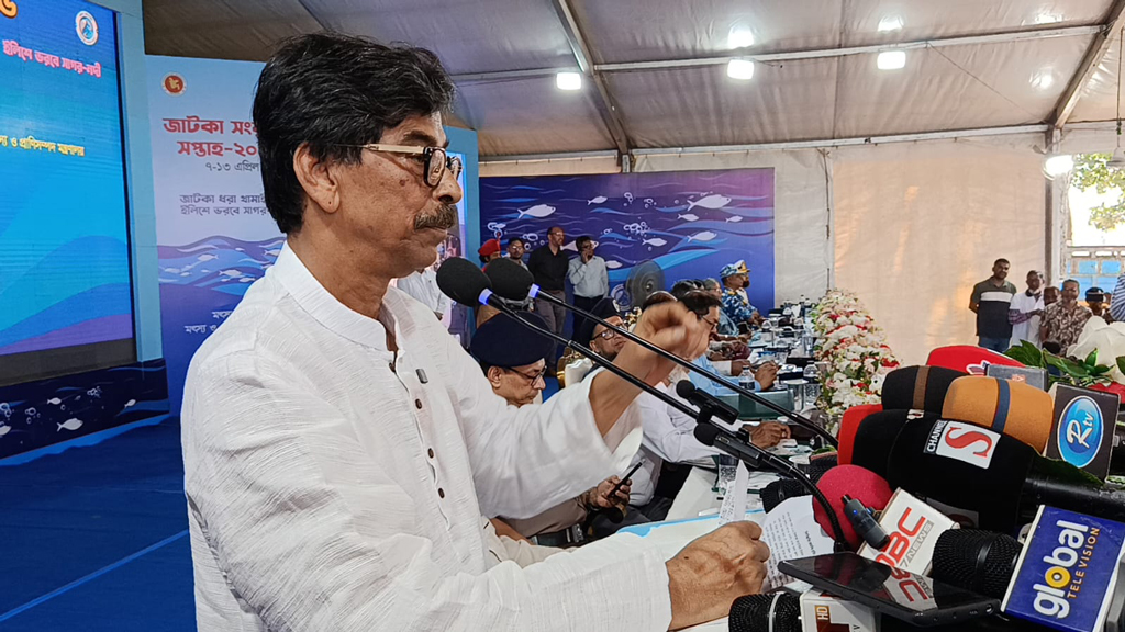 পয়লা বৈশাখ থেকে চালু হচ্ছে ‘কৃষক কার্ড’: ২০ লাখ টন ইলিশ উৎপাদনের লক্ষ্য সরকারের