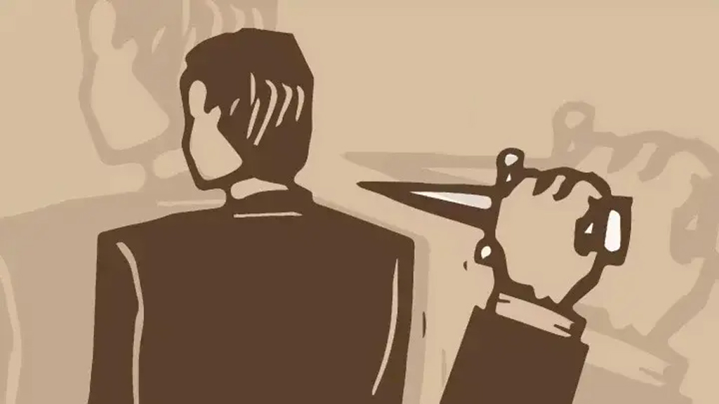 পুঠিয়ায় চাঁদা না দেওয়ায় মুদিদোকানিকে প্রকাশ্যে ছুরিকাঘাতে হত্যা: আটক ১