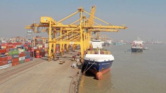 জ্বালানি সংকট কাটাতে সুখবর: ২৬ হাজার টন অকটেন নিয়ে চট্টগ্রাম বন্দরে ভিড়ছে ‘এমটি সেন্ট্রাল স্টার’