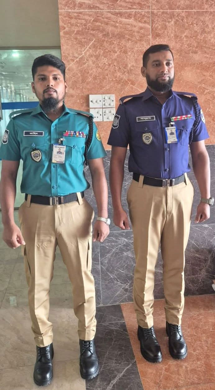 আবারও বদলাচ্ছে পুলিশের পোশাক: ফিরছে নীল ও জলপাই রঙের সংমিশ্রণ