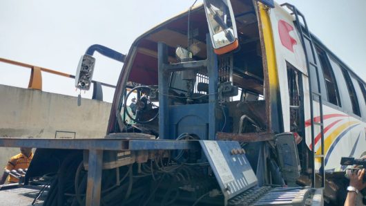 সিরাজগঞ্জে বাসের চাকা ফেটে চালক-সহকারীসহ নিহত ৩, আহত ১০