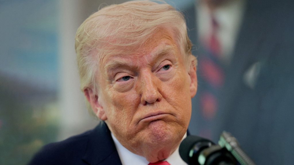 ইরান যুদ্ধ ও কূটনৈতিক বিপর্যয়: নজিরবিহীন সংকটে ট্রাম্পের রাজনৈতিক ভবিষ্যৎ