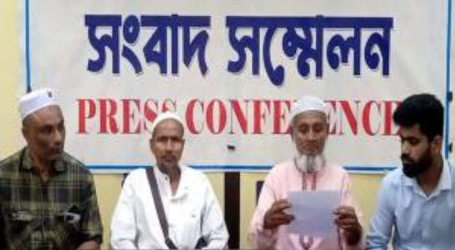 সংবাদ সম্মেলনে সমছু উদ্দিন খাঁন জমির দখল ছাড়তে সাদ্দামের হুমকি, নিরাপত্তা নিশ্চিতের দাবি