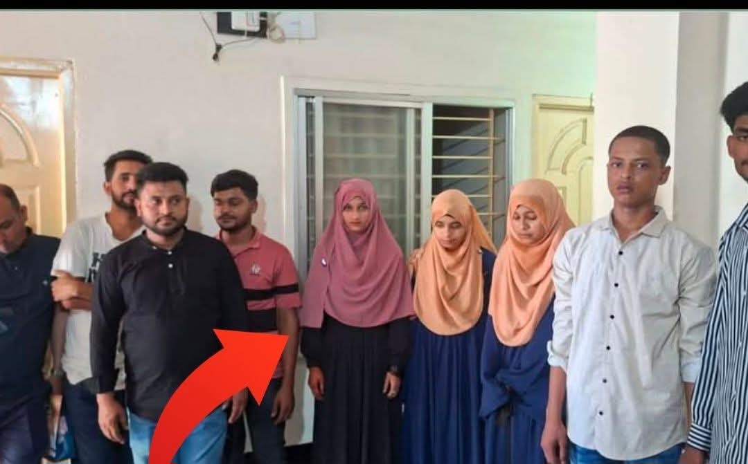 আম্বরখানা ‘হোটেল নিউ লেমন গার্ডেন’-এ কোতোয়ালী থানা পুলিশের ঝ-টিকা অ-ভিযান