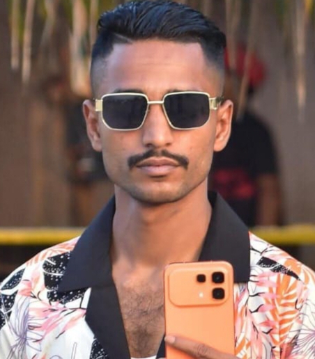 জৈন্তাপুরে ডিবি পুলিশের নাম ভাঙিয়ে চাঁদাবাজির অভিযোগ: নেপথ্যে ফারুক সিন্ডিকেট ? তদন্তের দাবিতে সরব স্থানীয়রা