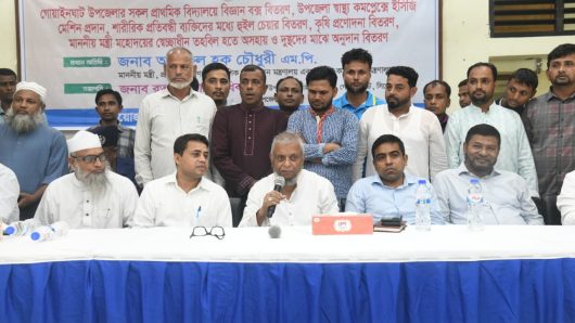 ক্ষতিগ্রস্ত কৃষকদের সরকারের পক্ষ থেকে প্রয়োজনীয় সব সহায়তা দেওয়া হবে -শ্রমমন্ত্রী