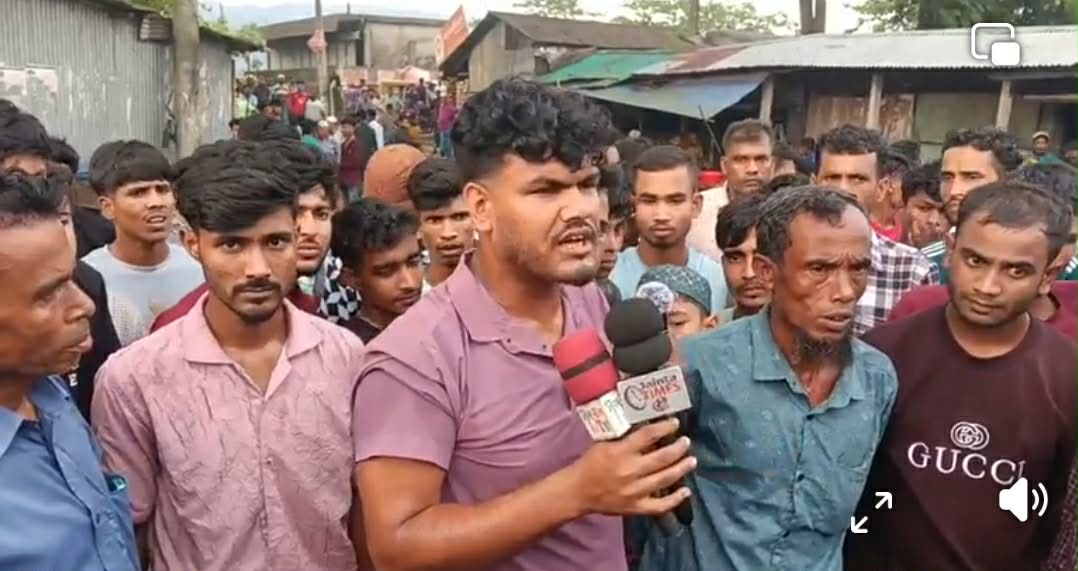 জৈন্তাপুরে হামলা ও টাকা ছিনতাইয়ের অভিযোগে বিক্ষোভ মিছিল