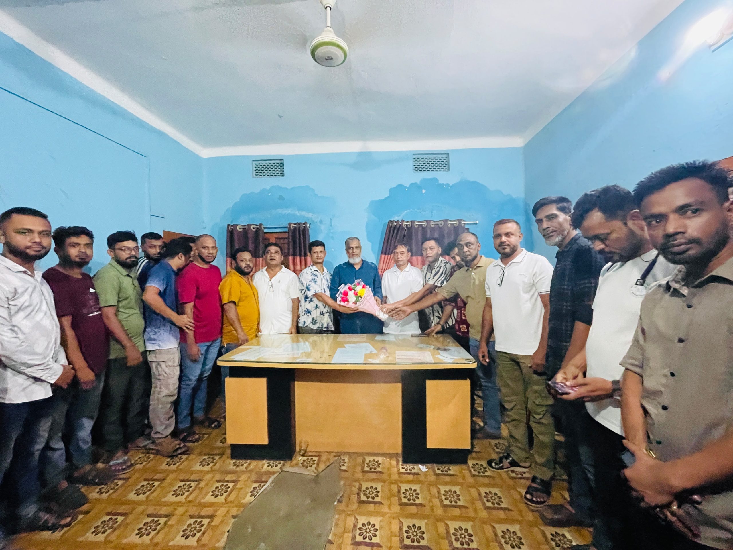 উমেদুর রহমান উমেদের উদ্যোগে নবনির্বাচিত সভাপতি নাজিম উদ্দিন লস্করকে সংবর্ধনা
