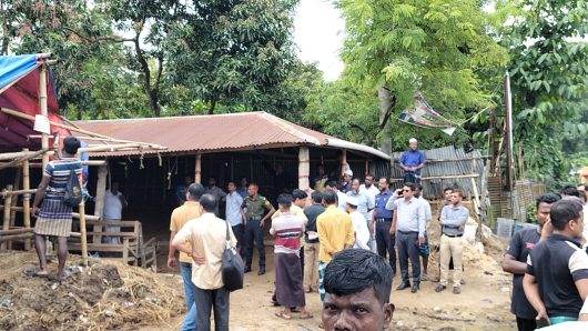 গণমাধ্যমে সংবাদ প্রকাশের পর জৈন্তাপুরের চিকনাগুল বাজারে আংশিক উচ্ছেদ অভিযান