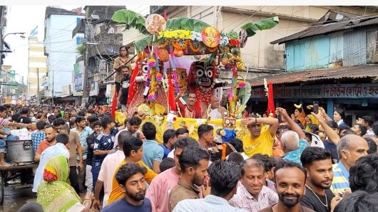 সুনামগঞ্জে জগন্নাথদেবের রথযাত্রা উপলক্ষে শোভাযাত্রা অনুষ্ঠিত