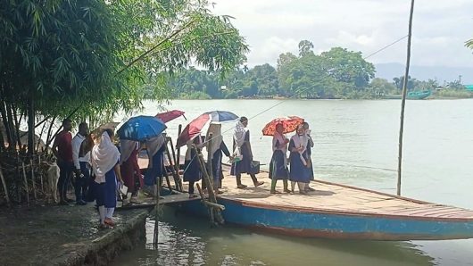ইজারা নিয়েও তাহিরপুরের ফাজিলপুর ঘাটের সম্পূর্ণ দখল না পাওয়ার অভিযোগ ইজারাদার রেজুয়ানের
