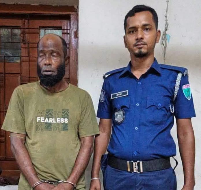 জৈন্তাপুর বাজারে ৬৫ পিস ইয়াবাসহ এক ব্যক্তি আটক, প্রকৃত মাদক চক্র শনাক্তের দাবি