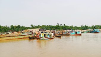 গোয়াইনঘাটে নদী লুটের তান্ডব’:সাংবাদিক ও সাংবাদিক সংগঠনের নামে প্রতিসপ্তাহে প্রায় ১৪ লাখ টাকা উত্তোলন!