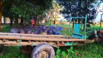 আদালতের নির্দেশে অভিযান, বিপুল পরিমাণ দেশীয় চোলাই মদ উদ্ধার