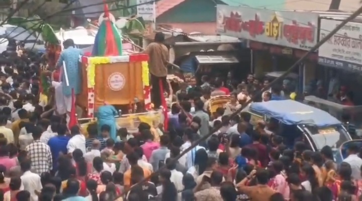 রথযাত্রা উপলক্ষে সকল ধর্মের হাজাঁরো ভক্তবৃন্দের উপস্থিতিতে শোভাযাত্রা