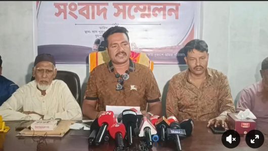অনলাইন পোর্টালে প্রকাশিত সংবাদকে ‘মিথ্যা ও বিভ্রান্তিকর’ দাবি করে সংবাদ সম্মেলন নাজির হাসানের