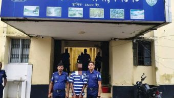 গোয়াইনঘাটে পুলিশের বিশেষ অভিযানে ১৭০ বোতল ভারতীয় কফ সিরাপ উদ্ধার, গ্রেফতার ১