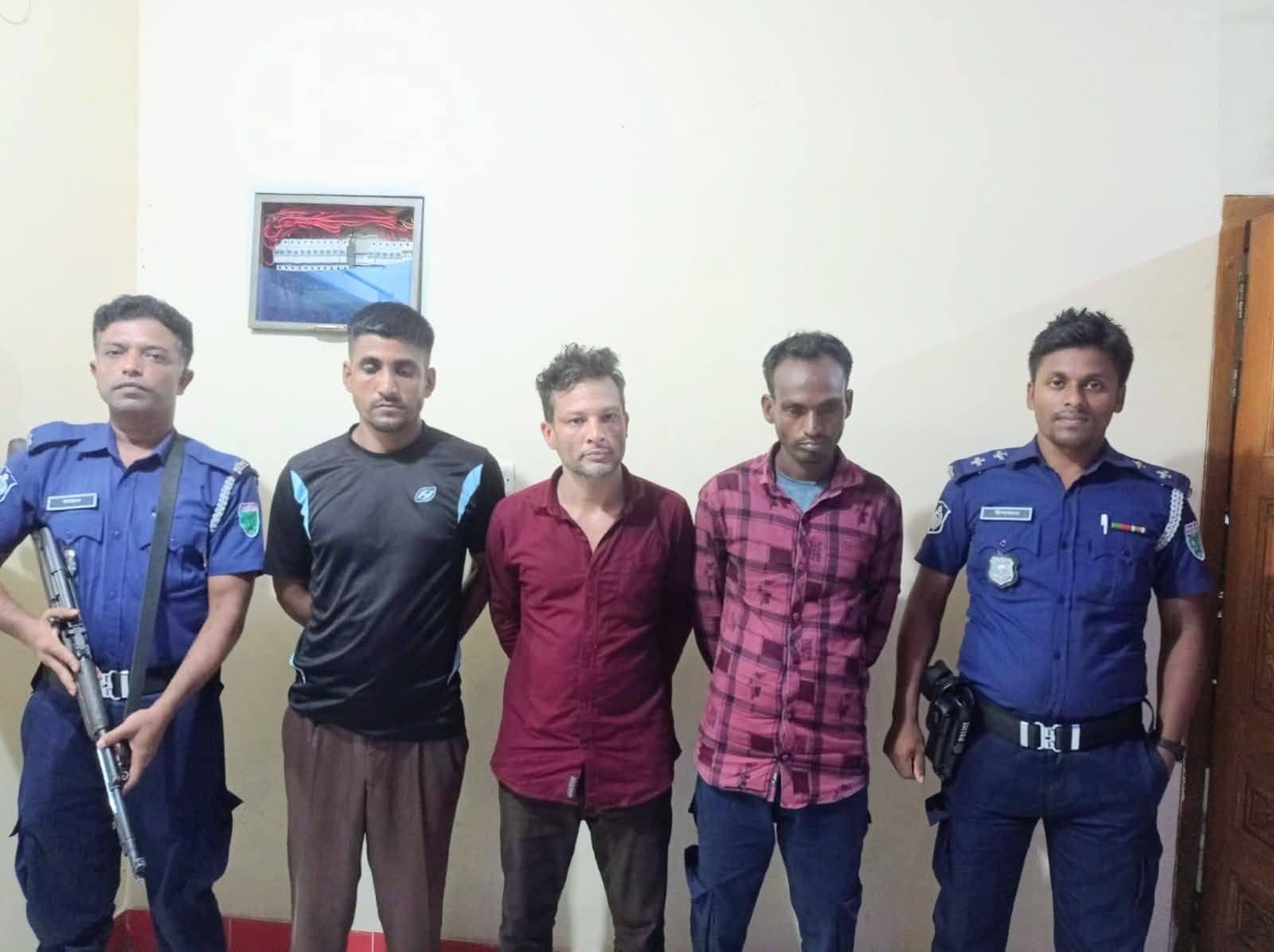 সিলেটের গোলাপগঞ্জ মডেল থানার অভিযানে ইয়াবা সহ আটক-৩