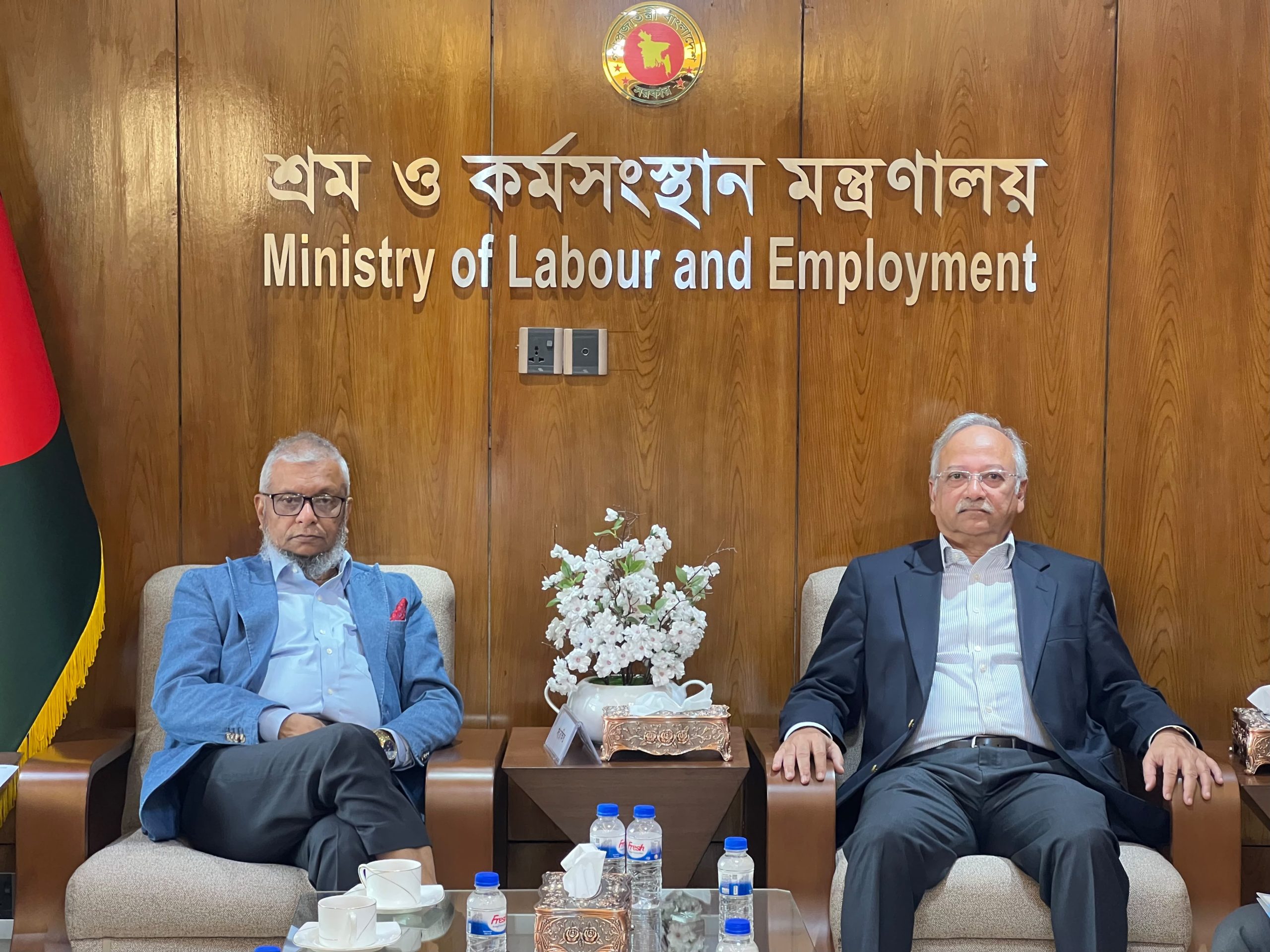 আগামী ৩০ আগস্টের মধ্যে চা শ্রমিক ইউনিয়নের নির্বাচনী তফসিলের ঘোষণার ব্যাপারে আশাবাদ শ্রমমন্ত্রীর