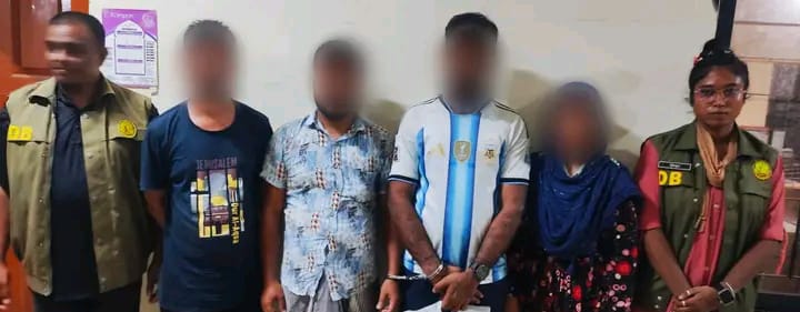 এসএমপি ডিবির অভিযানে অনৈতিক কাজে জড়িত থাকার অপরাধে ১০ (দশ) জন গ্রেফতার:
