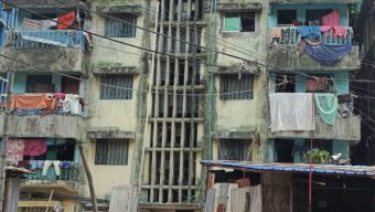 পতেঙ্গার কাটগড়ে মনি প্রকাশ পিচ্ছি মনি অনৈতিক সাম্রাজ্যে পথভ্রষ্ট তরুন সমাজ, প্রশাসন নিরব