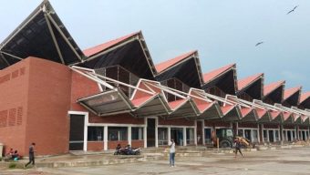 ১১৭ কোটি টাকা ব্যয়ে আধুনিকায়ন করা হলেও অব্যবস্থাপনায় টার্মিনালটি নষ্ট হচ্ছে
