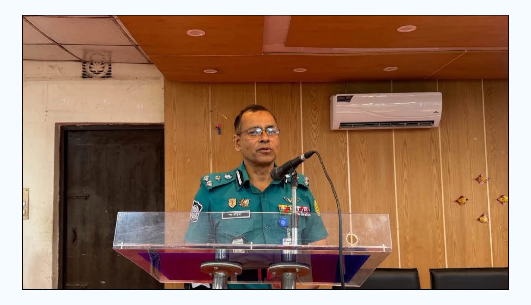 সিলেট নগরের যানজট কমাতে অনিবন্ধিত ও অবৈধ যানবাহনের বিরুদ্ধে ব্যবস্থা