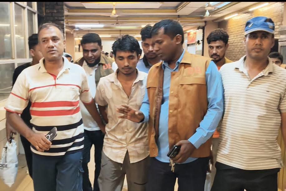 শান্তিগঞ্জে হ্যান্ডকাফ নিয়ে পলাতক আসির মিয়াকে ২৪ ঘন্টা পর আটক