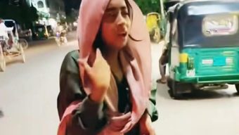 সিলেটে চুরির অভিযোগে তরুণীকে শিকলে বেঁধে হেনস্তা, নিন্দার ঝড়