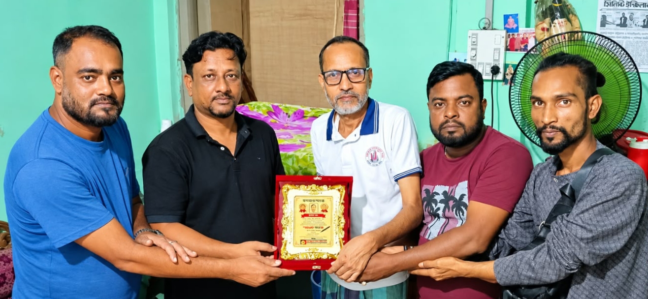 মাতৃজগতের ২৩তম প্রতিষ্ঠাবার্ষিকীতে সম্মাননা ক্রেস্ট পেলেন সিনিয়র সাংবাদিক সুনির্মল সেন