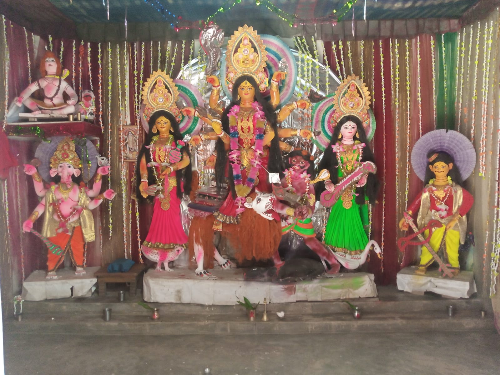 জকিগঞ্জে ৯৫ টি পূজা মন্ডপে শারদীয় দূর্গা পূজার প্রস্ততি চলছে