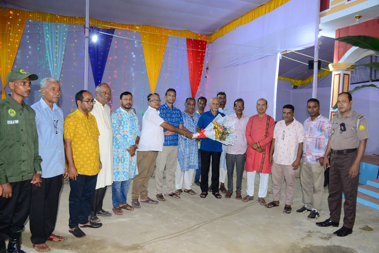 কুমারী পূজা ও শতহস্তে দুর্গাপূজার প্রস্তুতি পরিদর্শন করেছেন বাংলাদেশ পূজা উদযাপন পরিষদের প্রতিনিধি দল