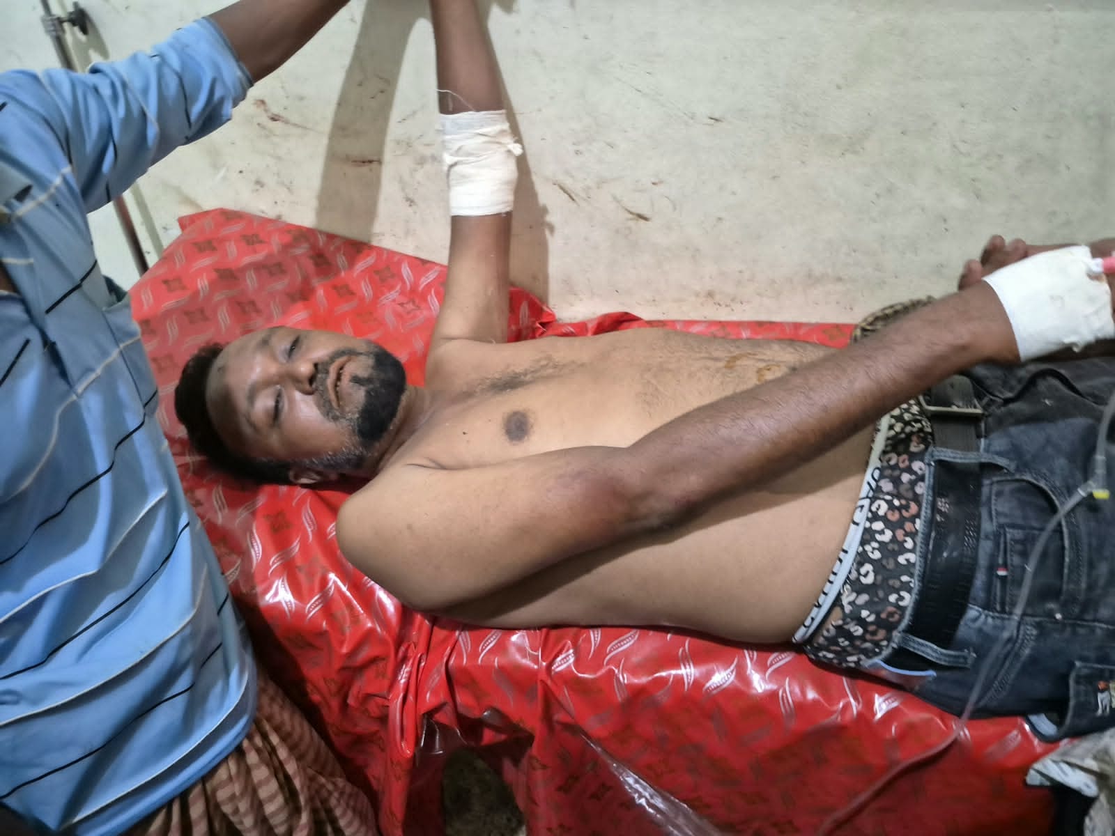 দোয়ারাবাজারে মাদকবিরোধী সংবাদ প্রকাশের জেরে সাংবাদিককে কুপিয়ে জখম, অভিযুক্ত আটক